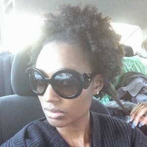 Meet your Posher, Dana